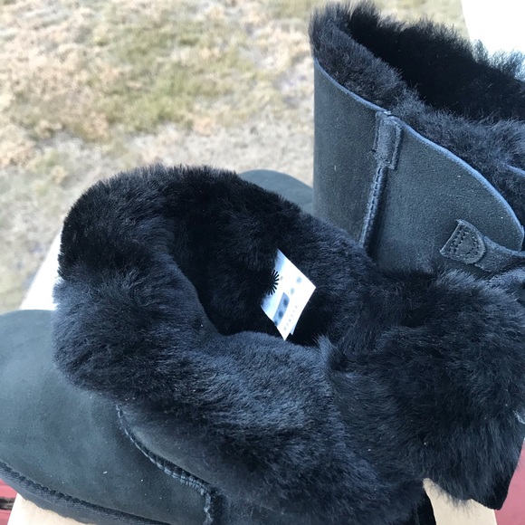 UGG Bailey Bow II Velvet Ribbon - Picture 3 of 10